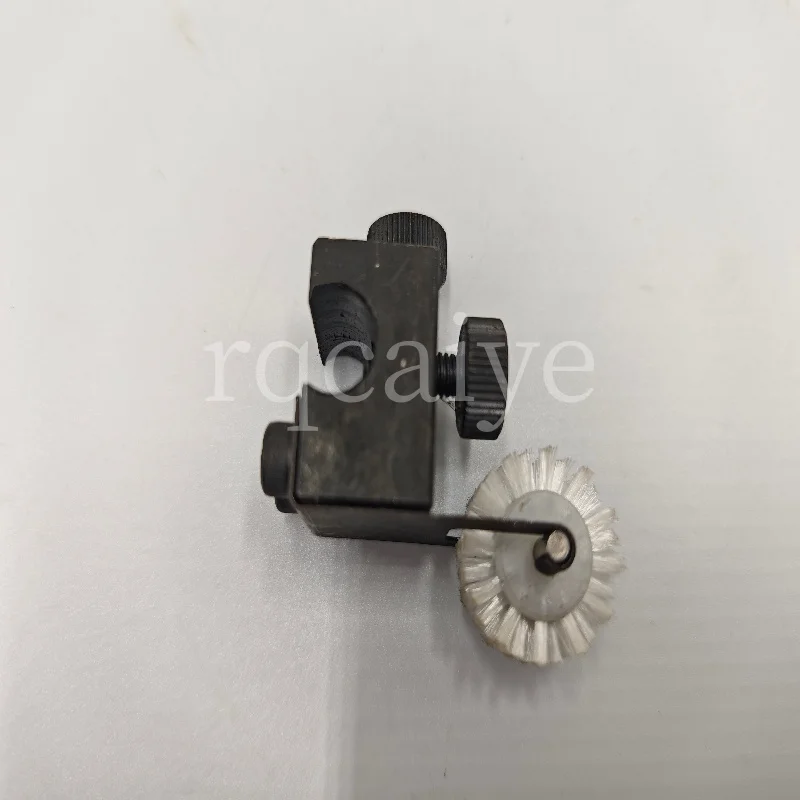 High Quality Paper Pressing Brush Wheel Assembly SM52 SM74 Printing Machine Parts