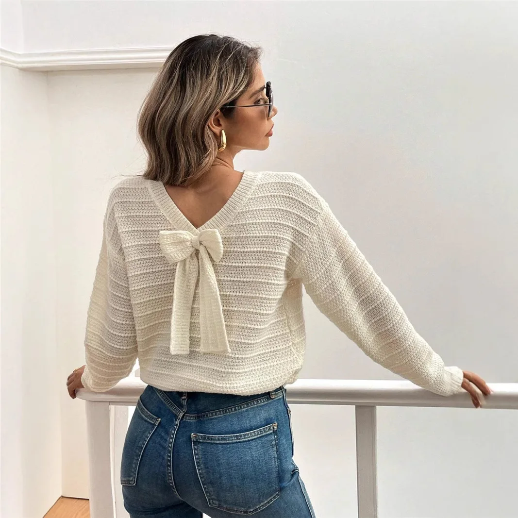 Women's  Knot Decorative Knitted Sweater Slim Fit Long Sve round Ne  Color Independent Season Batwing Sve