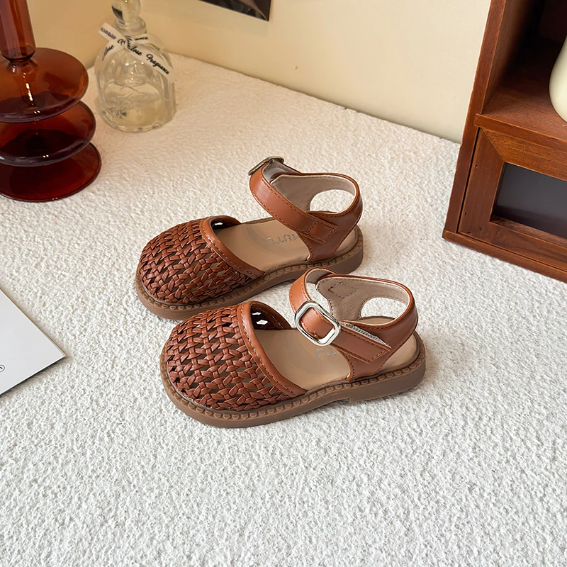 2025 Summer Children Sandals Hollow Out Closed Toe Girls Shoes Soft Sole Breathable Princess Beach Sandals Kids Flat Roman Shoes