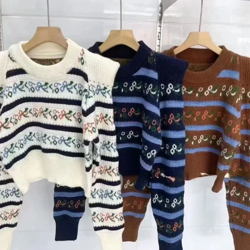 Korean Retro Round Neck Sweater Women 2024 Autumn New Contrast Stripe Short Pullover Fashion Long Sleeve Knitted Sweater