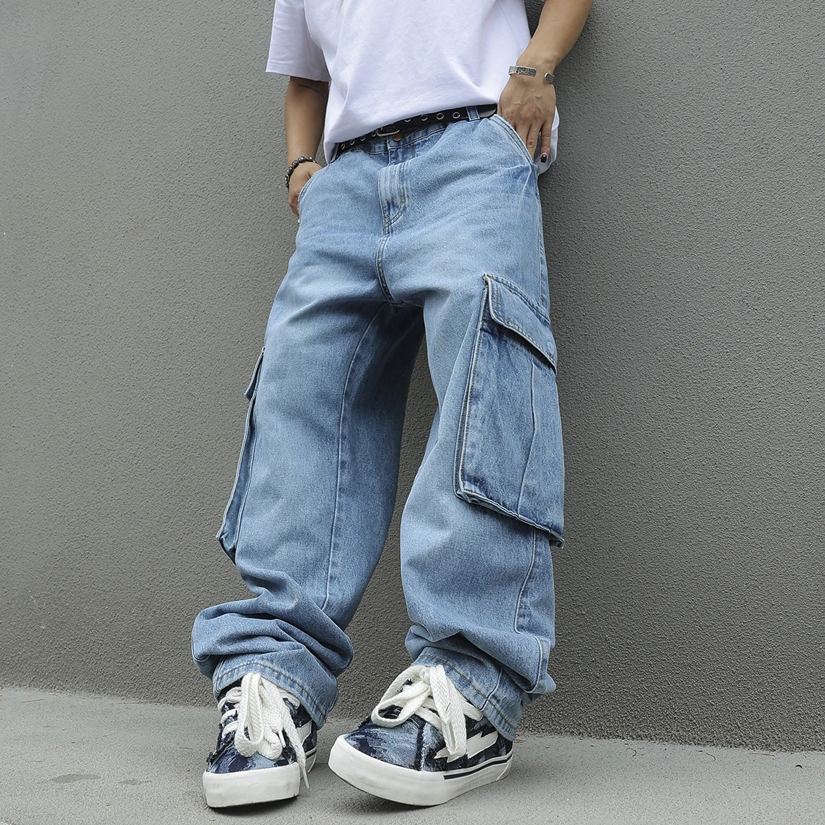 

Men's Baggy Cargo Pants Light Blue Washed Denim Multi-Pocket Wide-Leg Jeans Vintage Look Loose Fit Streetwear Style