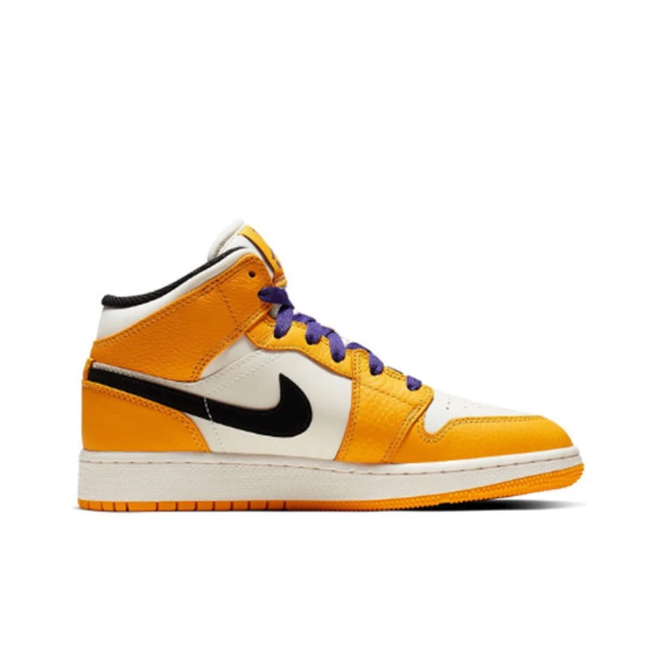 Air Jordan 1 Mid \'Lakers\' Classic Retro Basketball Sneakers para mulheres, sapatos amarelos e roxos, tamanho GS, original, BQ6931-700