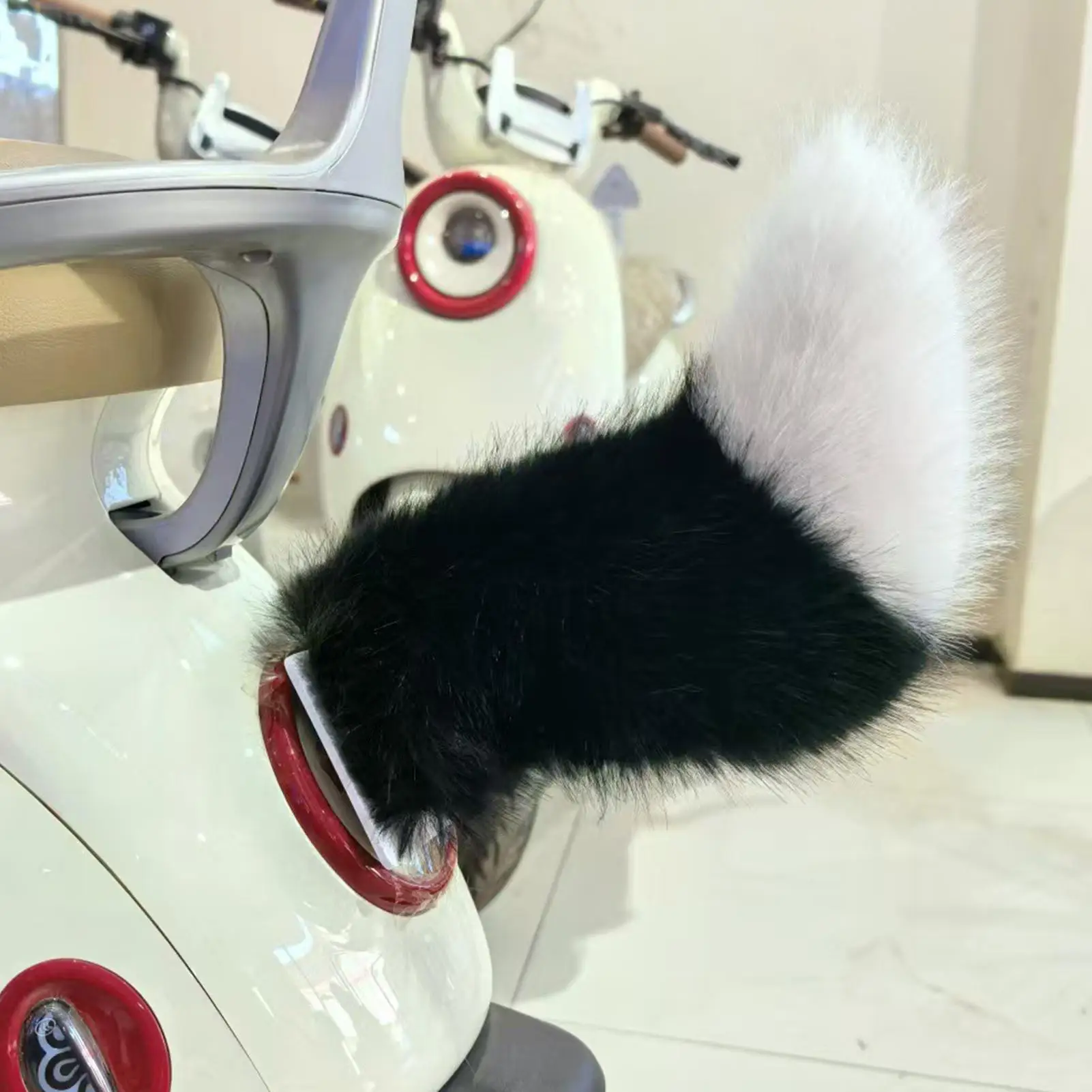 

Плюшевый декоративный хвост животного на мотоцикл с дистанционным управлением, регулируемый, для украшения скутера, велосипеда, аниме-костюма, аксессуар для райдера