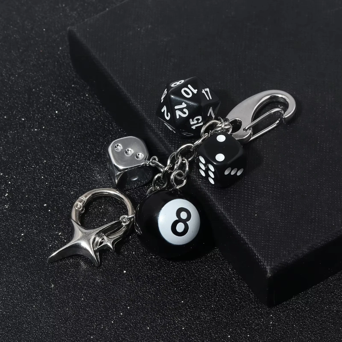 Black Dice Billiards Keychain Hiphop Lucky Dice Y2K Pendant Bag Charm Punk Cool Jewelry Accessories Bag Charms Birthday Gift