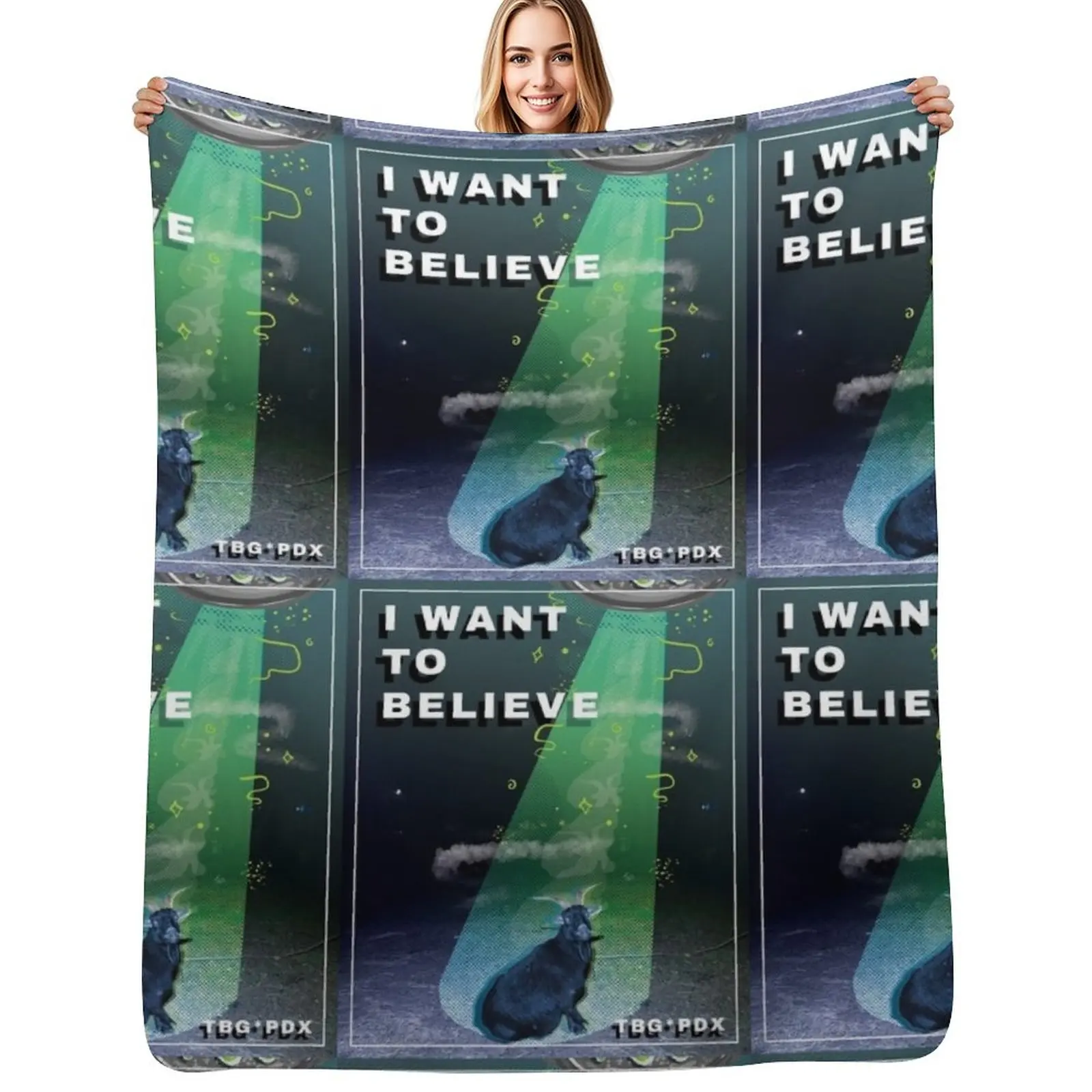 Carl Alien Throw Blanket Luxurious Soft Fuzzy Blanket for Sofa Bed