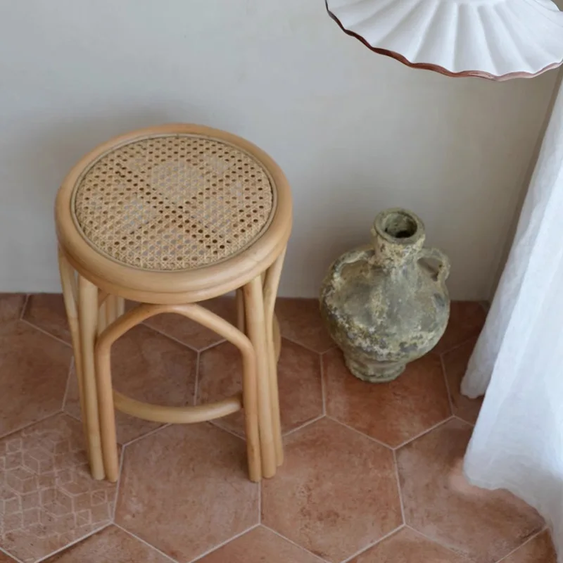 مقعد مستدير صغير من Wabi-sabi Wind Rattan، كرسي بسيط في مقهى السرير والإفطار، مقعد تزيين قديم