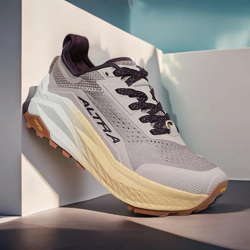 

Lightweight trendy casual sports shoes, travel - burden - free, fashion on - line