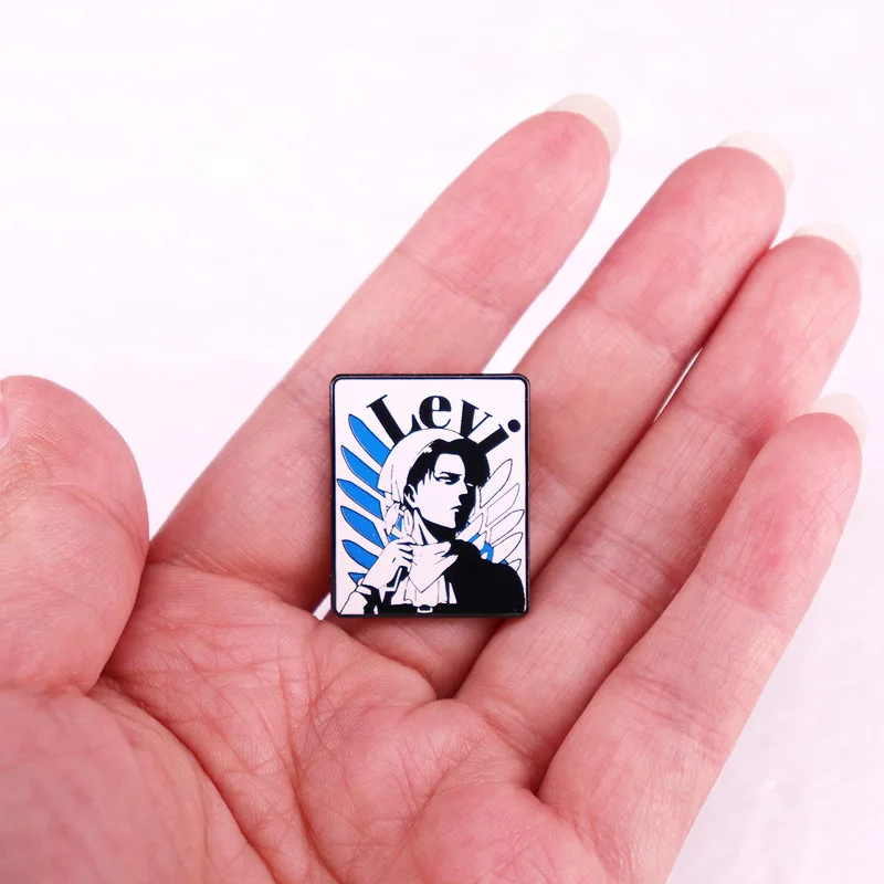 Giant Liwei Brooch Anime Badge