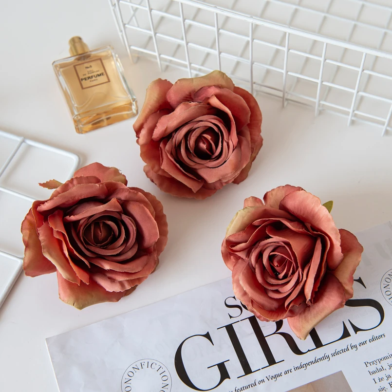 100 Stück künstliche Blumen, Seidenrosen, Großhandel, Scrapbook, Brautaccessoires, Ausverkauf, Hochzeit, Heimdekoration, Partygirlande