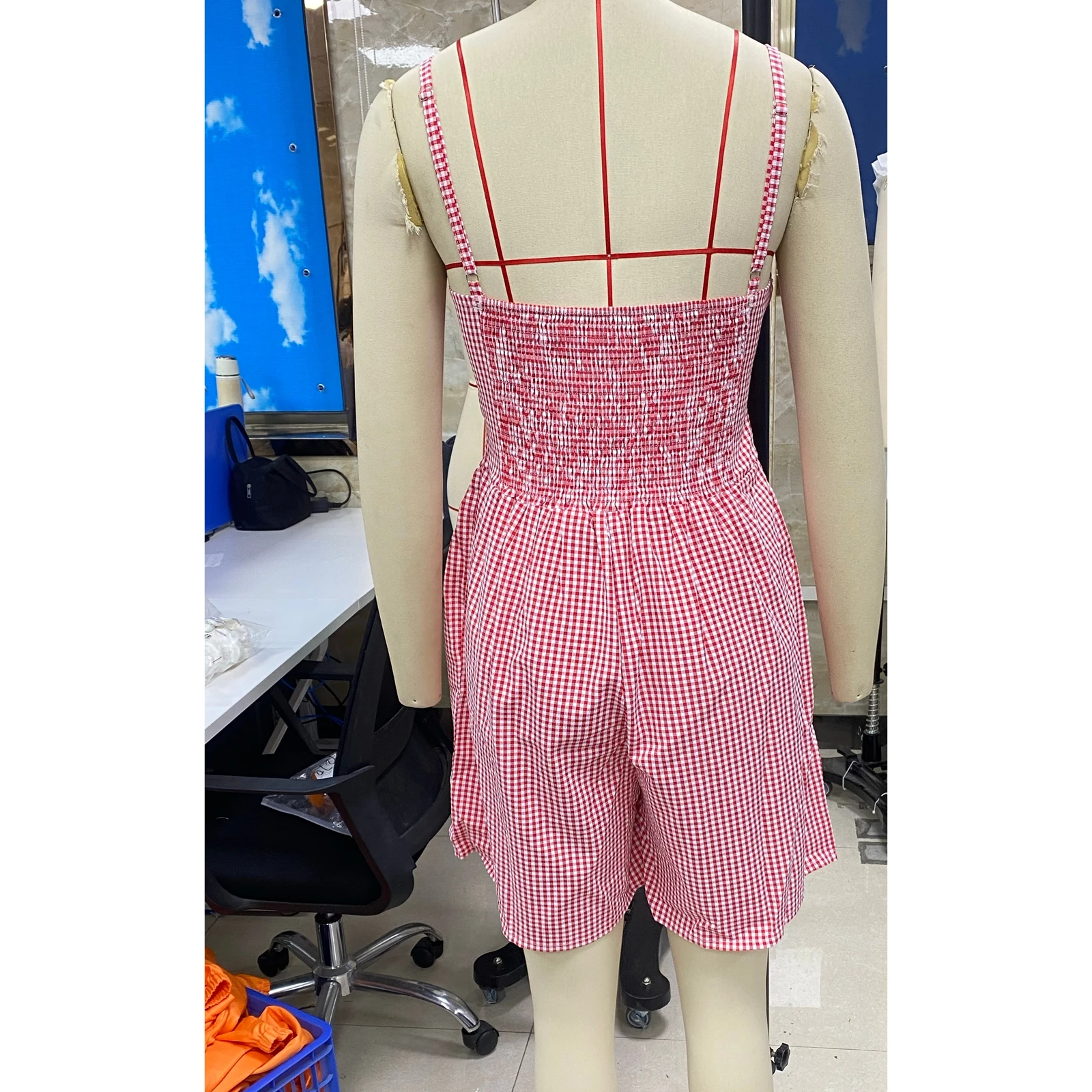 Women Plaid Shorts Jumpsuit Casual Slim Open Back Smocked Cami Romper For Beach Vacation Summer Party Daily Wear Streetwear