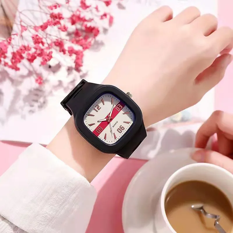 Square Watches Male Female Lovers Students Light Luxury Atmosphere Minority College High Appearance Level Simple Fashion