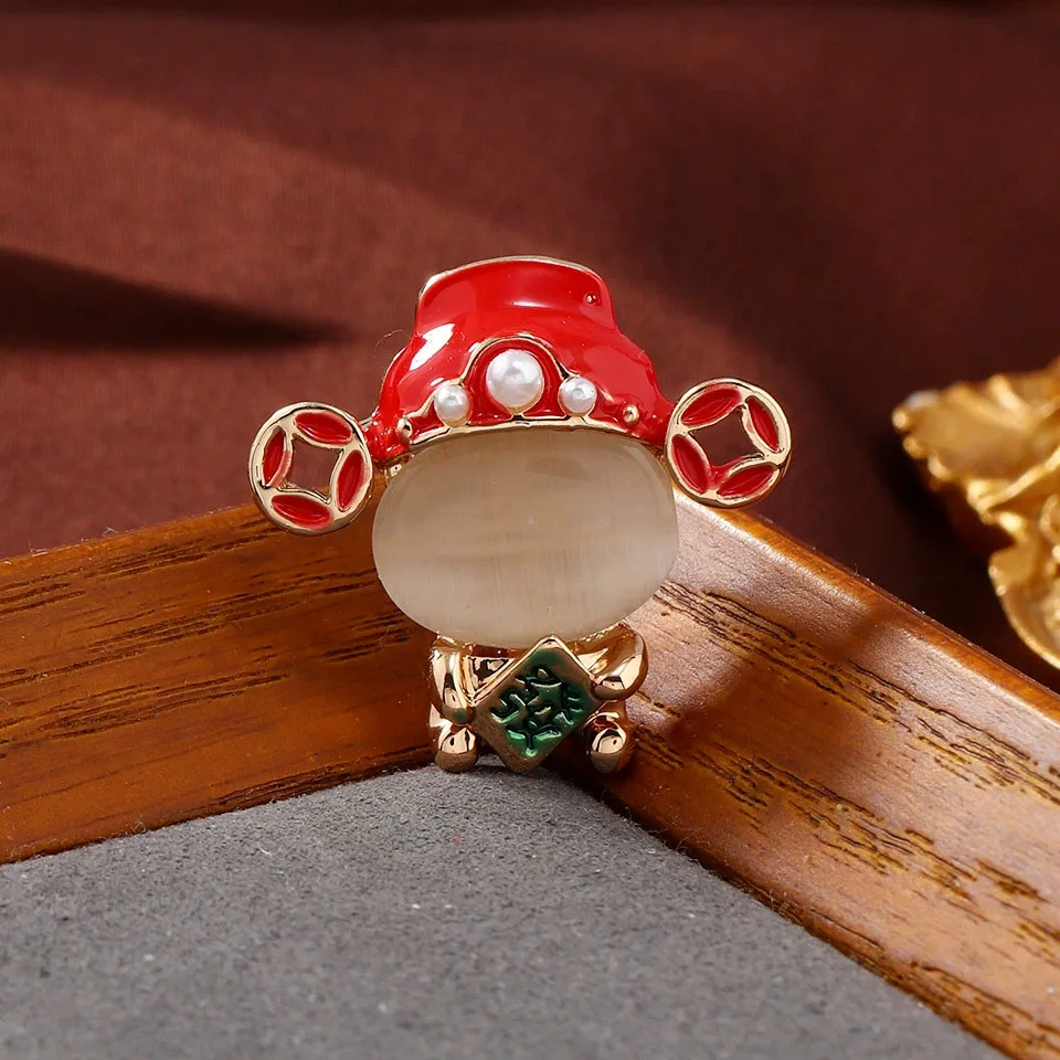 Vintage Chinese Style Wealth God Chest Pin Lapis Lazuli Anti-exposure Buckle Cute New Year Neck Pin Accessory Brooches