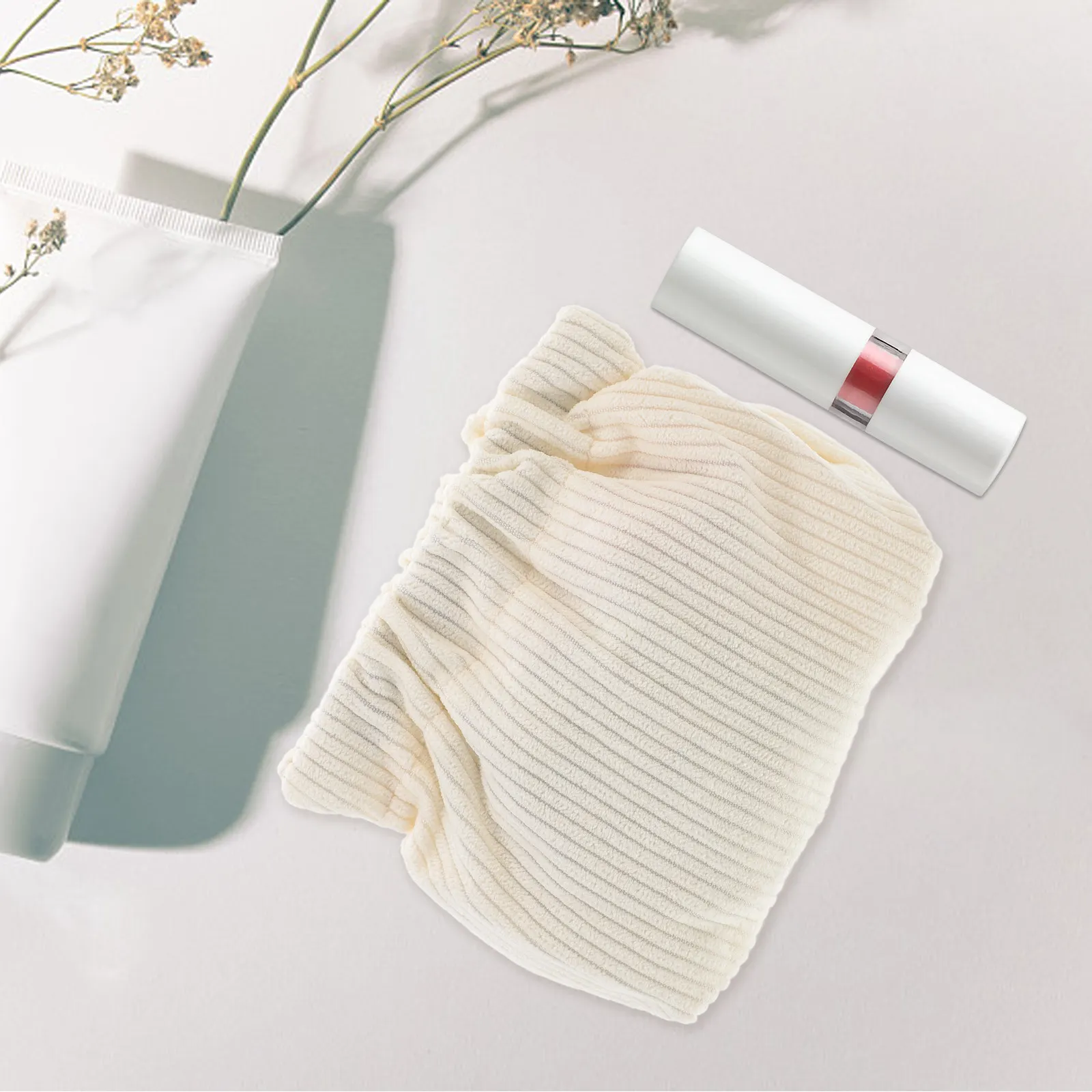 

2 шт. легких косметичек из вельвета, маленькие сумочки для женщин, органайзер для помады, портативная сумка для хранения косметики, компактная.