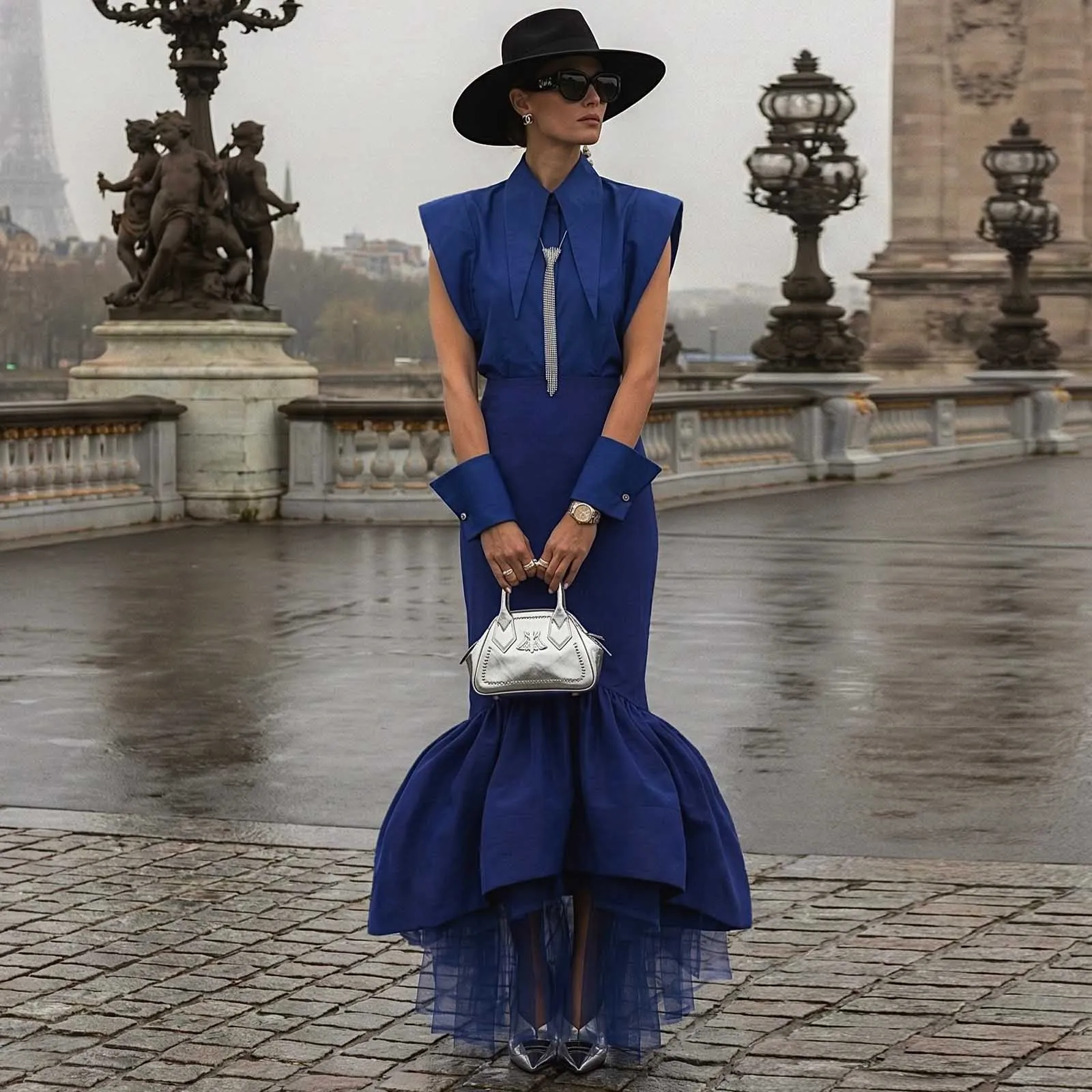 ชุดสูทผู้หญิงสีน้ำเงินรอยัลสุดหรู ชุดเดรส 2 ชิ้น เสื้อและกระโปรง ชุดราตรีสำหรับสุภาพสตรี ชุดออกงานพรอมปี 2026 ชุดเดรสงานเลี้ยงสั่งตัดได้