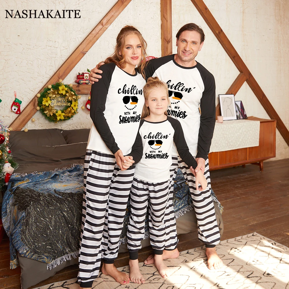 

Christmas Family Matching Outfits black and white stitching Print Matching Sleepwear Christmas PJS Festival mommy and me clothe