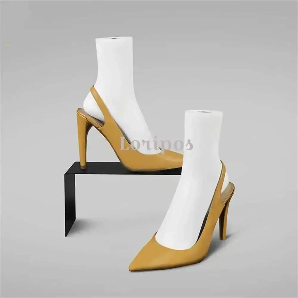Simulation Magnetic Foot White Men Women Feet Fake Model Socks Model Props Window Display Foot Shoes Sock Filler Exhibition Rack