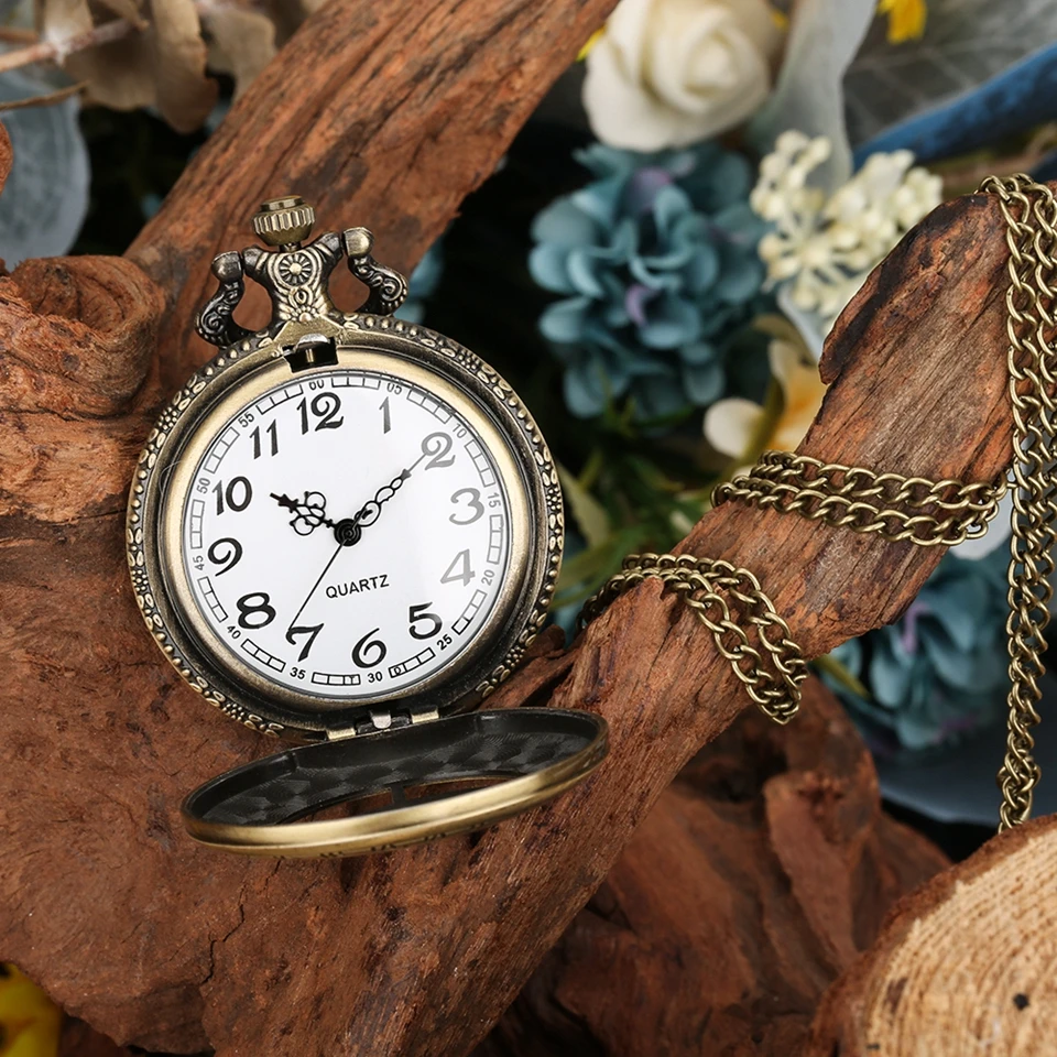 Hollow Retro Astronomical Compass Geometry Prague Design Quartz Pocket Necklace Watch Pendant Chain Clock with Compass Accessory