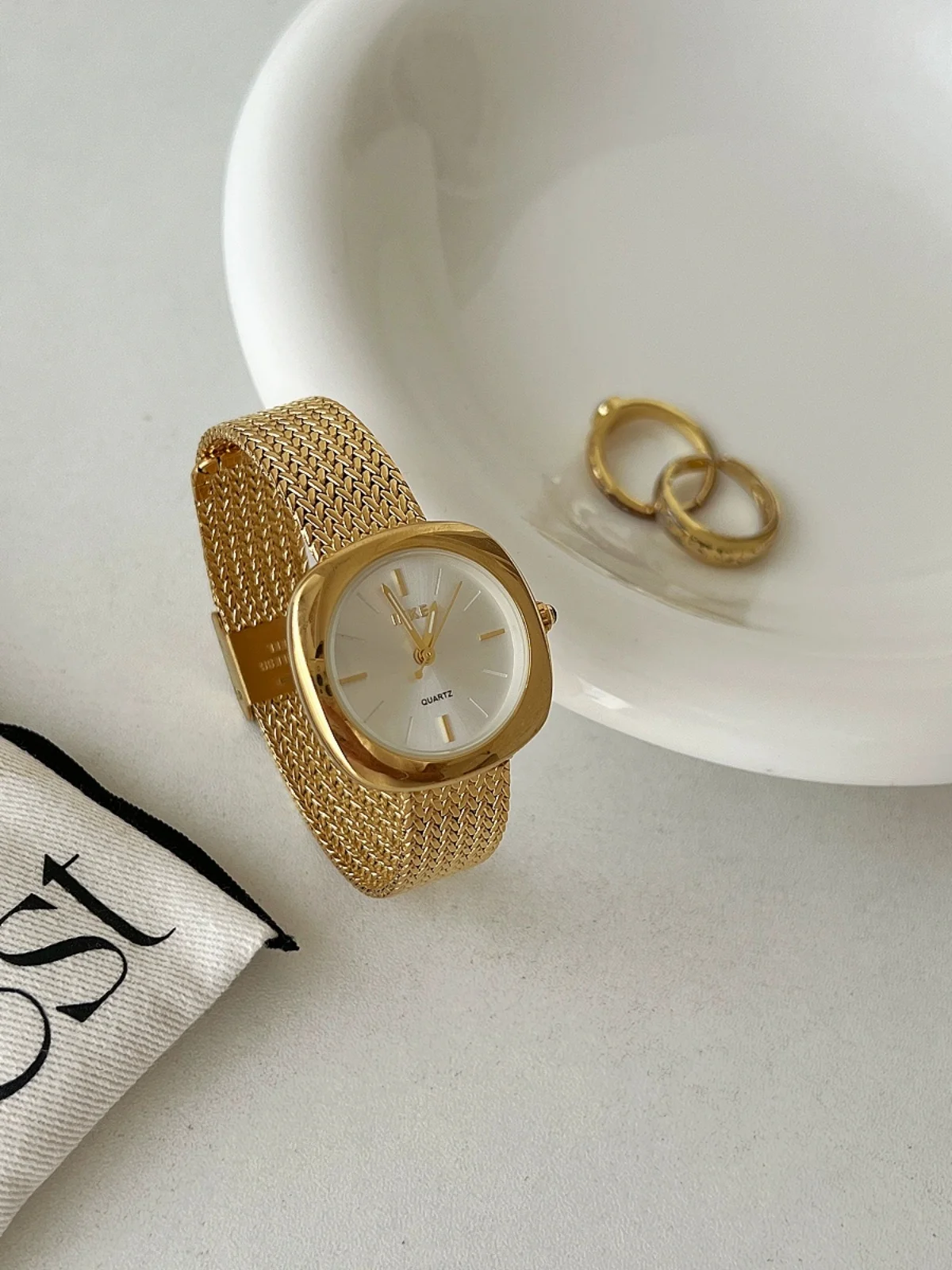 

Women'S Watch 2026 New Fashionable Light Luxury High-End Retro Exquisite Women'S Fashion Watch Fashion Quartz Wristwatch