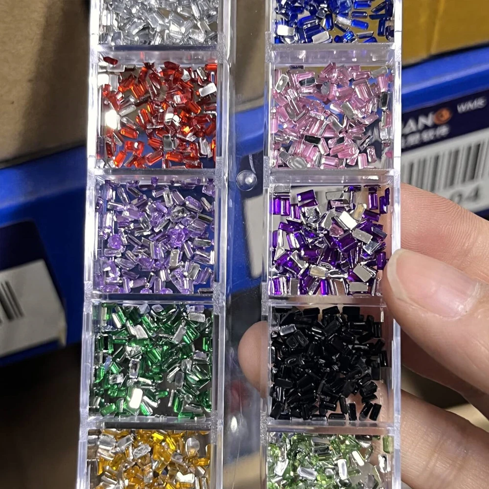 12 Siatek Mieszanych Mini Prostokątnych Cyrkonii do Paznokci, Kolorowe Kryształki 3D 3mm, Luksusowe Błyszczące Ozdoby do Paznokci, Białe/Różowe Diamenty z Płaskim Spodem