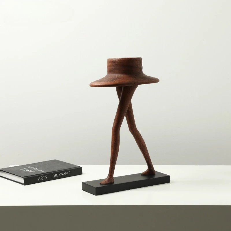 Italian minimalist retro abstract solitary hat long-legged man sculpture sales office hotel entrance decoration cabinet