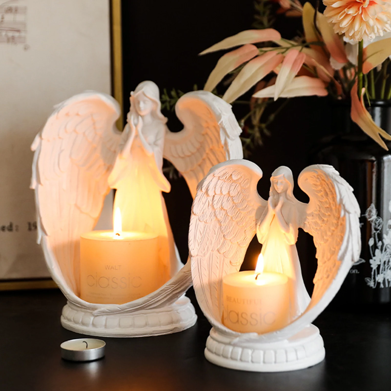 

Resin Angel Sculpture Candlestick Battery Powered Prayer Angel Aromatherapy Candlestick Atmosphere Prop Wedding Party Decor