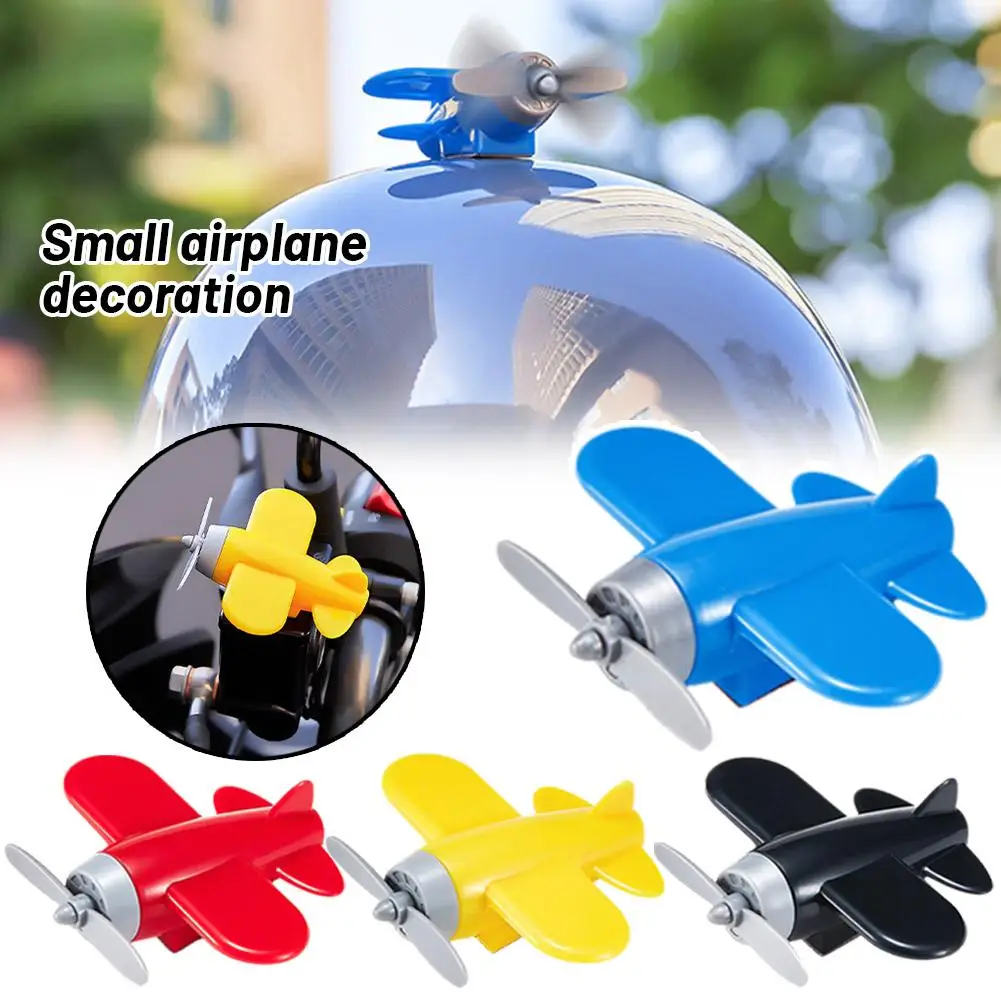 Small Propeller Airplane Ornaments Multifunctional Helmet Rotation Handlebars Decoration Fun Bike Accessoryies E7U1