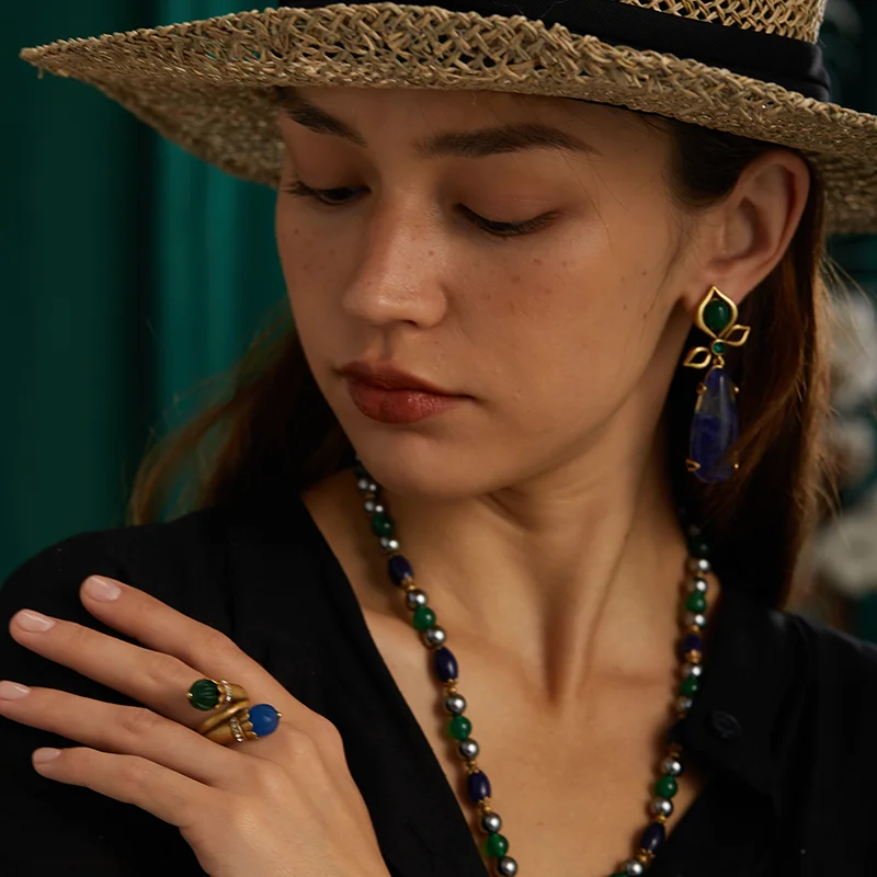 Vintage Artistic Natural Stone Decorative Ring | 18K Gold-Plated & Copper | Irregular Organic Shape Design