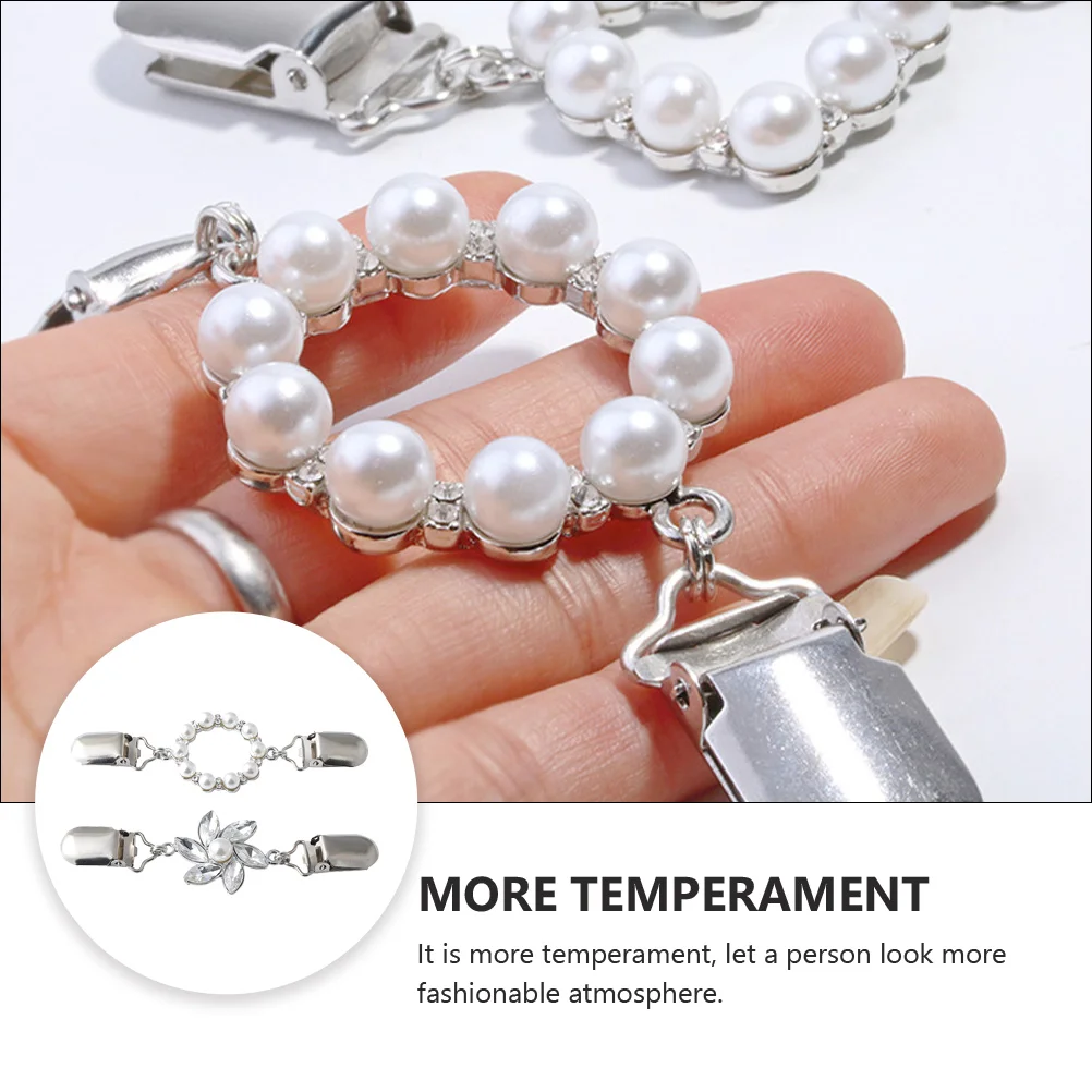 

2Pcs Stylish Fashion Corsage Brooch Assorted Color Premium Material Fine Polishing Comfortable Wear Scarf Clip