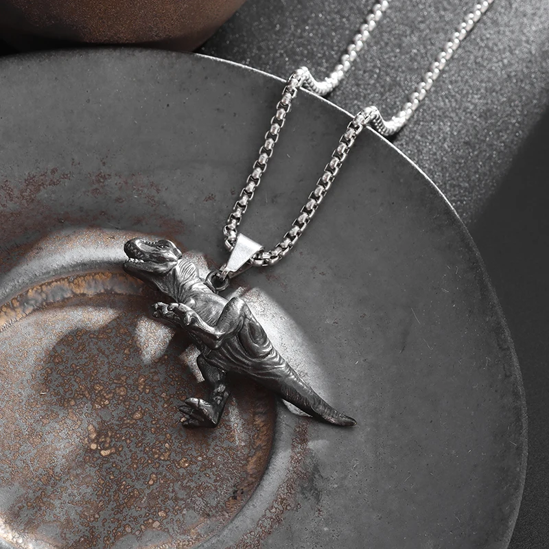 Men's Retro Domineering Dinosaur Animal Necklace Pendant Men's Hip-Hop Rock Trend Jewelry Boy's Birthday Drama Gift