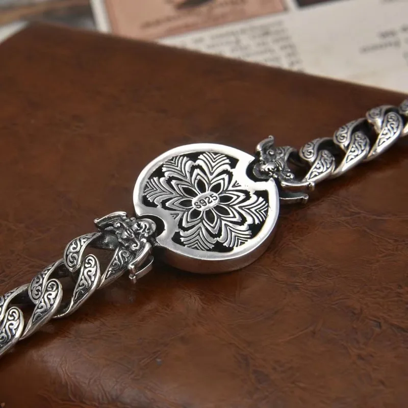 Retro Lion Bites Sword Men Bracelet, 10mm Wide Copper Plated Chain About 51g Stylish Statement Wrist Jewelry