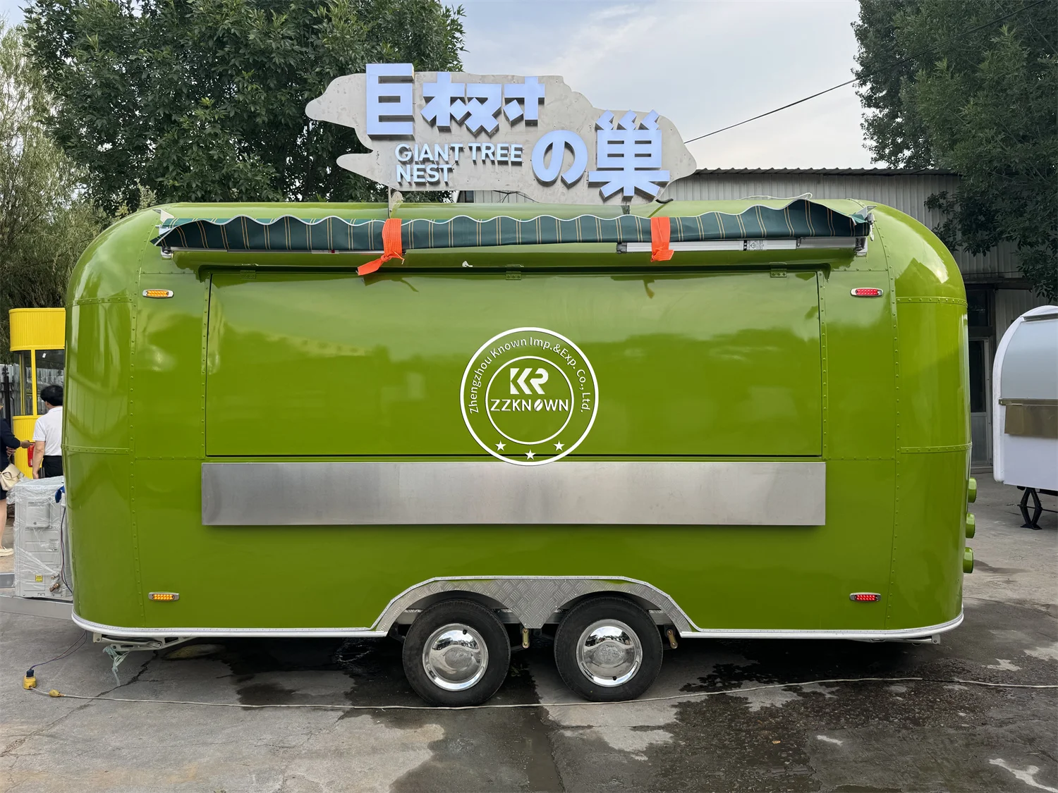 ステンレス鋼のエアストリームフードトレーラー、完全装備、レストランモバイルバー、トラック、ピザ、アイスクリーム、米国用ファーストフードカート、16.4フィート