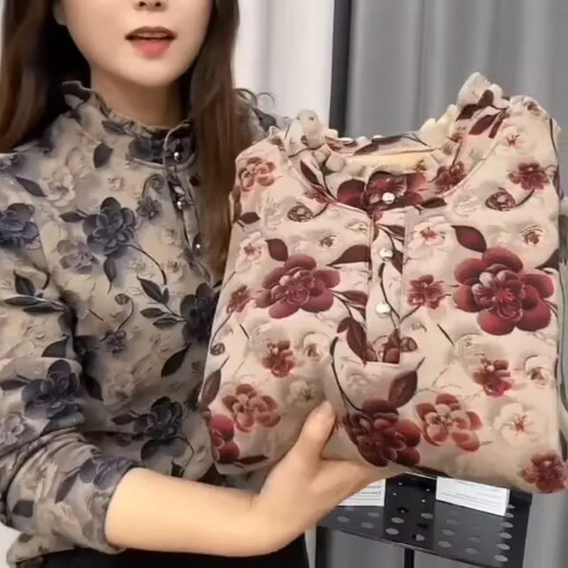 

2025 New Autumn Winter Lace Collar Thick Base Shirt Women's Printed Long Sleeve Fleece T-Shirt Female Warm All-match Blouse