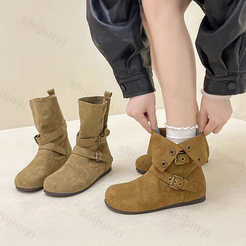 

Женские ботильоны, осень 2024, новая модная повседневная обувь на плоской подошве, замшевые короткие ботинки «Челси», нескользящие ковбойские сапоги в стиле ретро, Botas Mujer