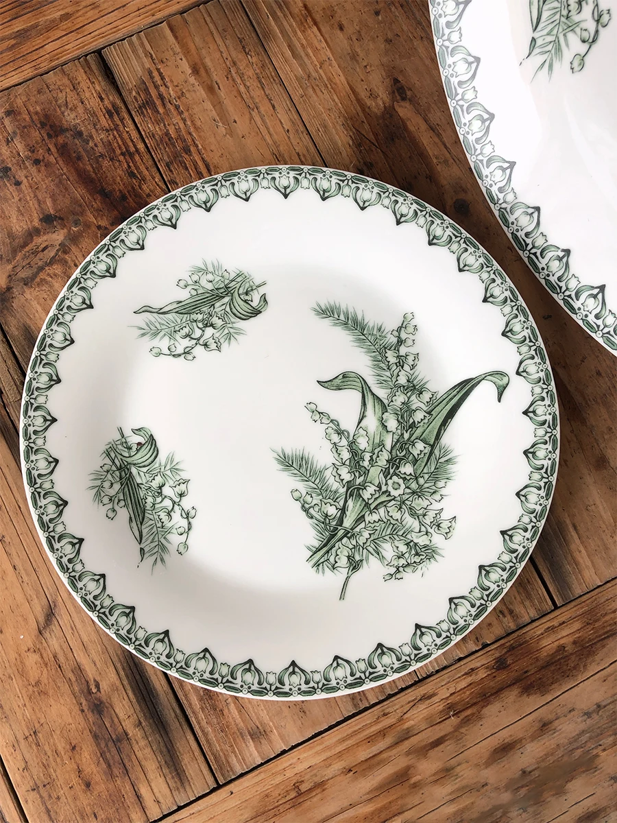 

Medieval Lily of the Rings tableware, French retro plates, large ceramic breakfast plates, dessert plates