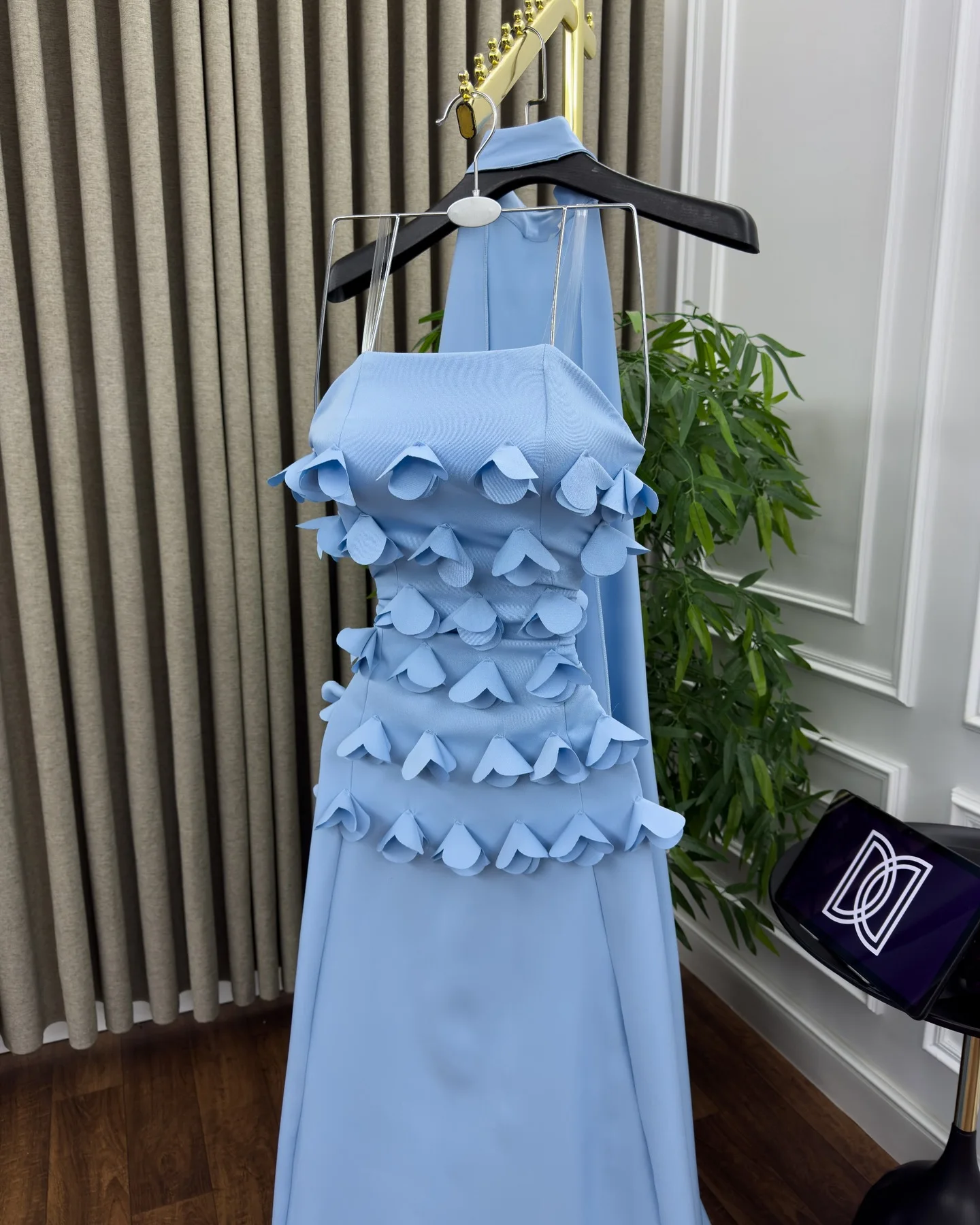 Customized Evening Dress Exquisite Flowers Jersey Strapless Sleeveless Prom Gowns A-Line Shawl Watteau Train Party Dresses