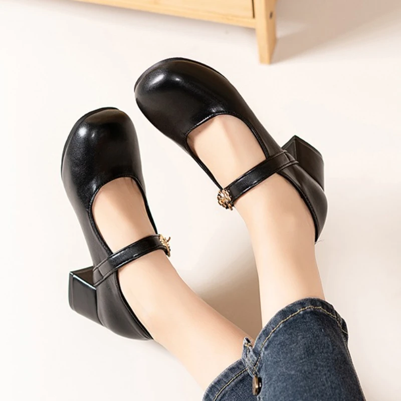 

Новинка 2023 года, женские туфли-лодочки Мэри Джейн на высоком каблуке с ремешком, круглый носок, модные офисные туфли-лодочки на массивном каблуке в стиле ретро