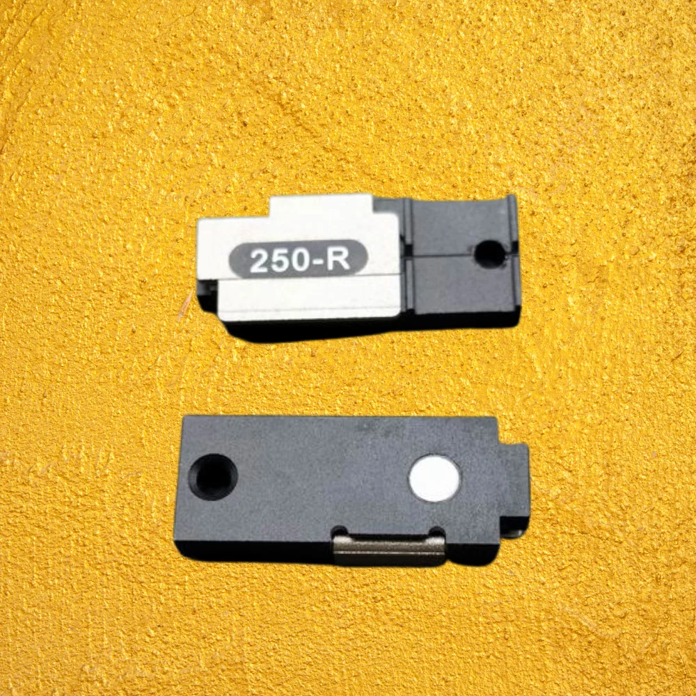 Promotional  A Pair 250um Bare Fiber Clamp Fiber Holder For FITEL S178 S178A S179 S153 S123 Fusion Splicer Free Shipping