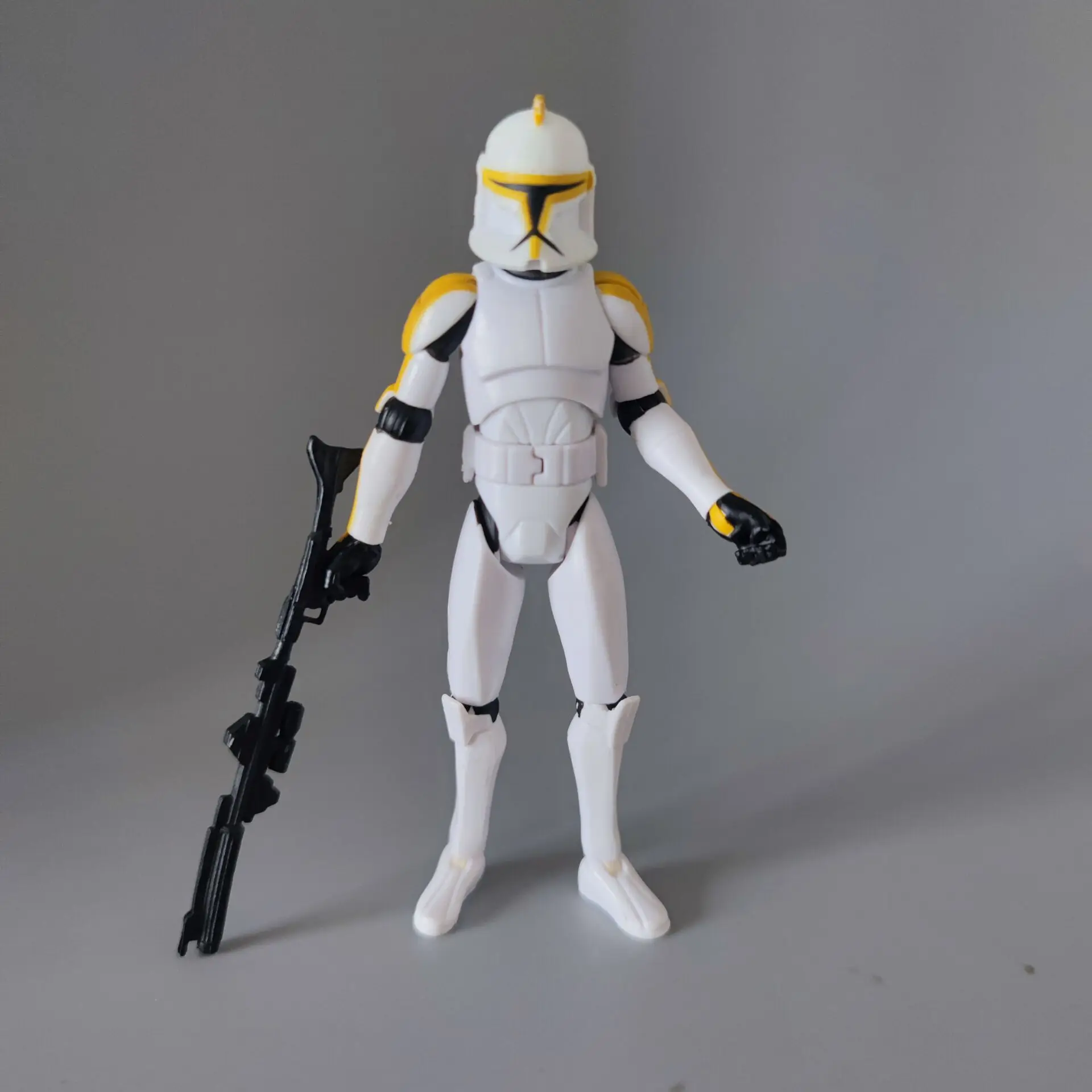 Star Wars Republic Yellow White Clone Trooper 3.75