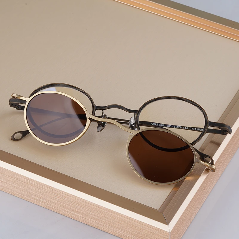

Japanese Handmade Style Vintage Pure Titanium Magnetic Clip On Sunglasses Men Women Eyeglasses Designer Driving Travel Glasses