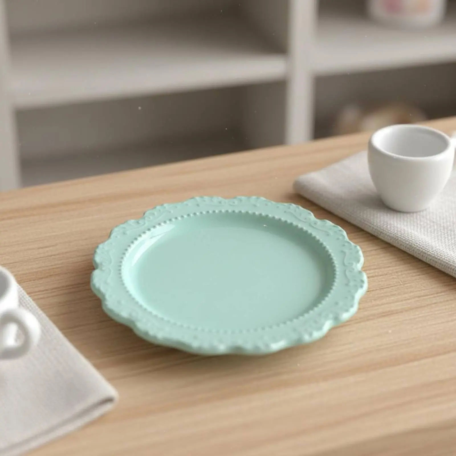 

Miniature Dinner Plate Embossed Embellishment Vintage Design Doll Plate Miniature Kitchen Tableware Set Realistic Design