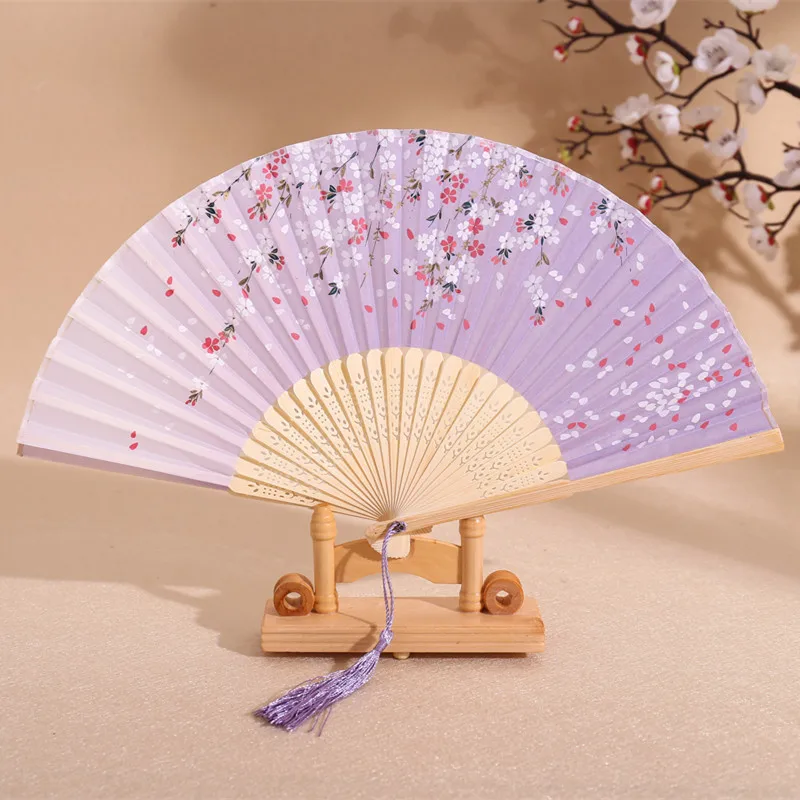 Chinese Vintage Cloth Fans Handheld Wooden Handle Art Flower Patterns Folding Flower Fan Classical Dance Party Performance Tool