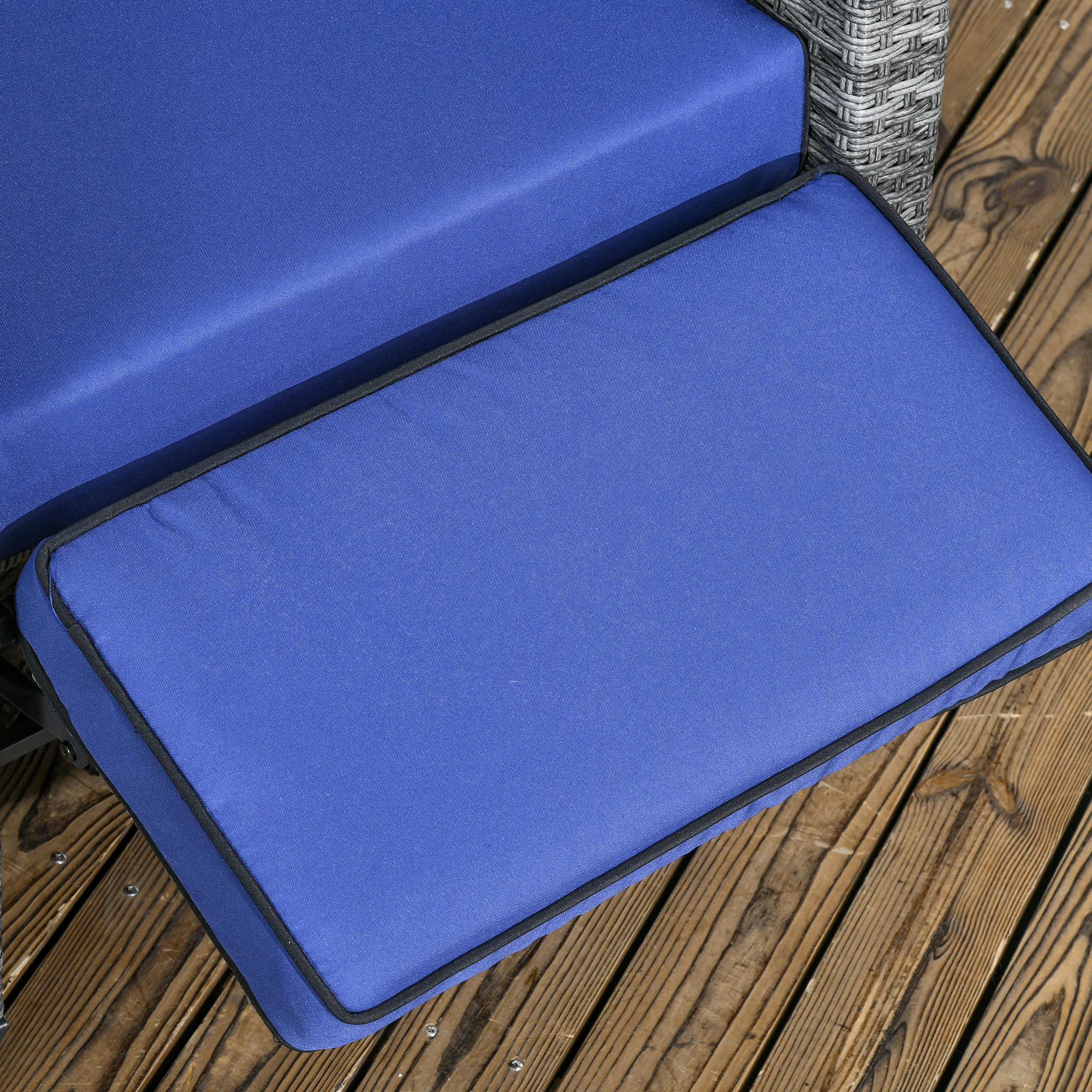 كرسي استرخاء خارجي من Outsunny مع مسند ظهر قابل للتعديل، وسادة، أزرق