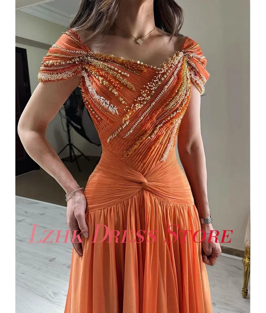 Vestido de noche personalizado de gasa de alta calidad, corte en A, hombros descubiertos, cuentas con lentejuelas y perlas, delicados vestidos de graduación con cuello en V