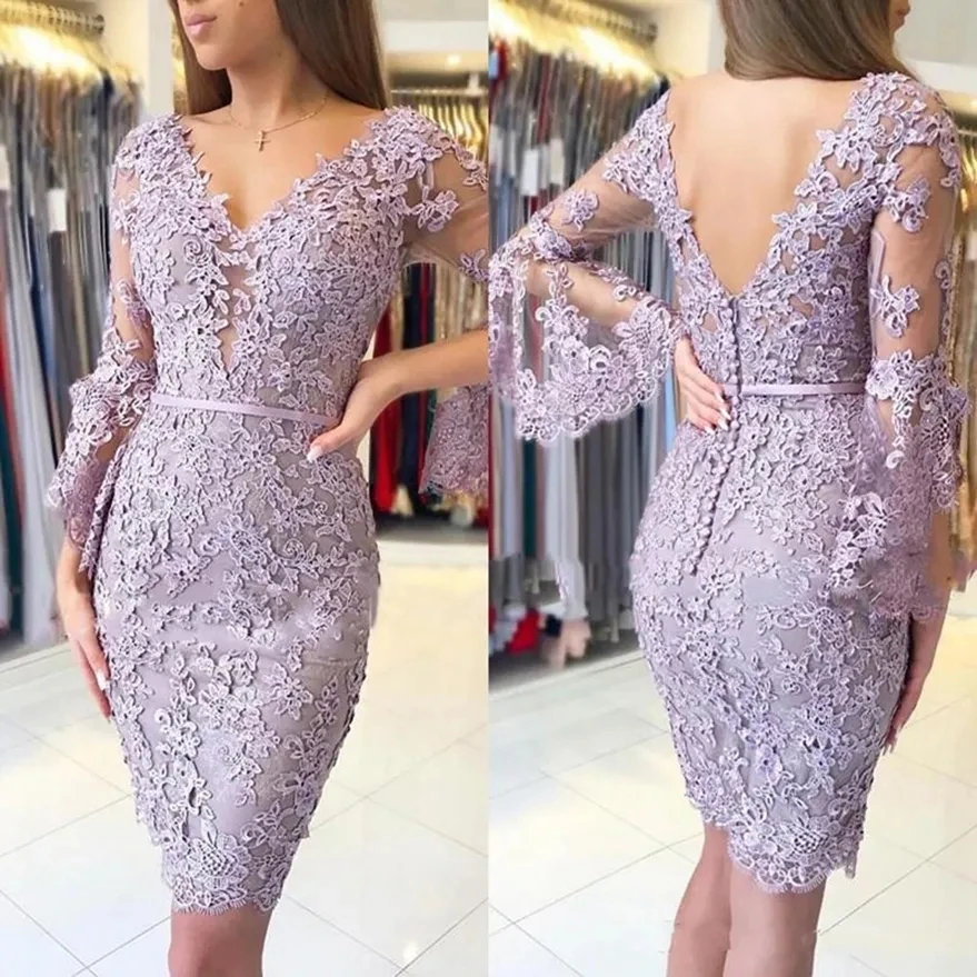 

Charming Short Lavender Lace Applique Mother of the Bride Dresses Long Sleeve V Neckline Wedding Guest Gowns Back Out 2024