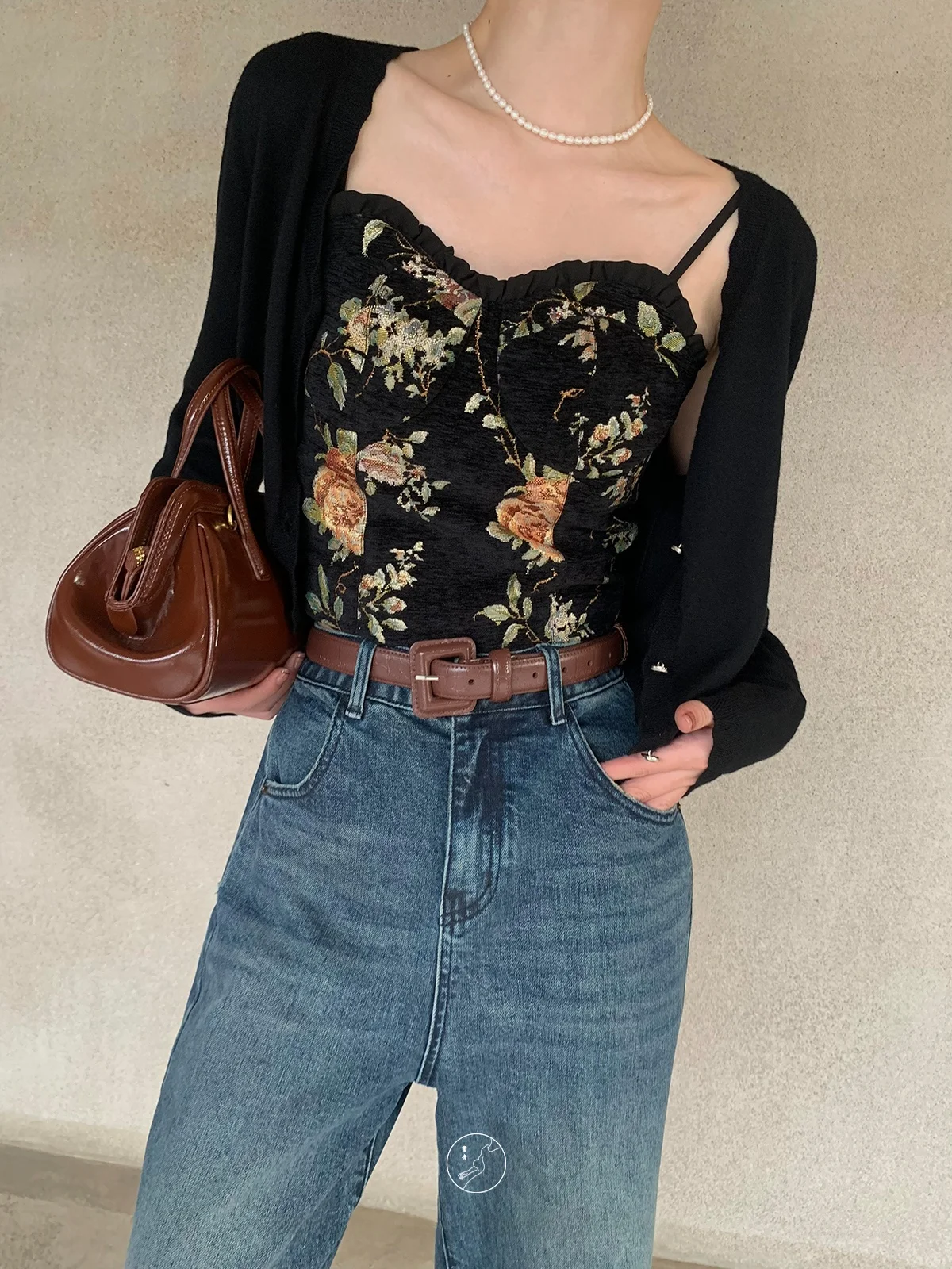 

Original Summer ort Sve Csole Women's Base Layer Top with Lace Design And Embroidery by Lu Qing Commute Sle Flor...