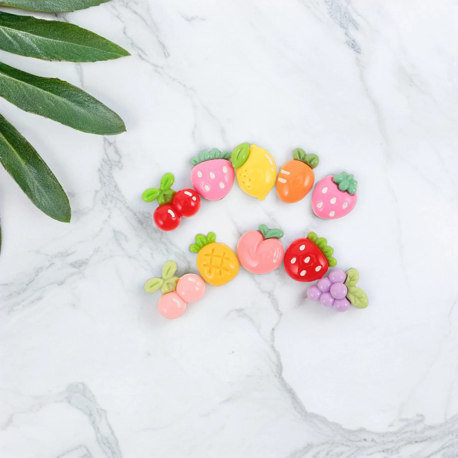 10 قطعة راتينج الفاكهة الخرز المسطح الفاكهة الاصطناعية ديكور محاكاة شرائح صغيرة الفراولة الخوخ الليمون سحر Diy بها بنفسك الحرف اليدوية #3