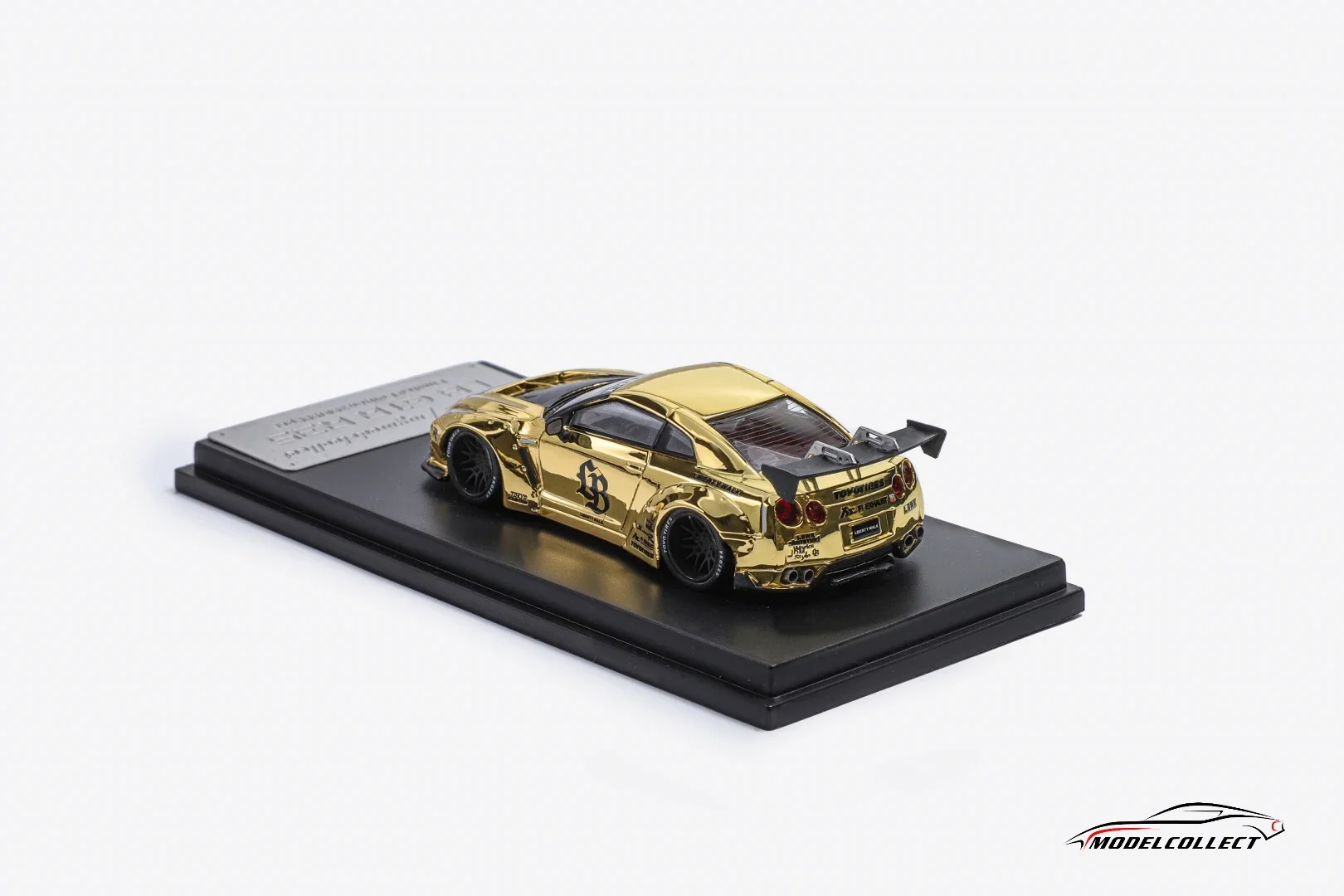 Modèle de voiture MC 1:64 R35 Chrome Gold, version personnalisée