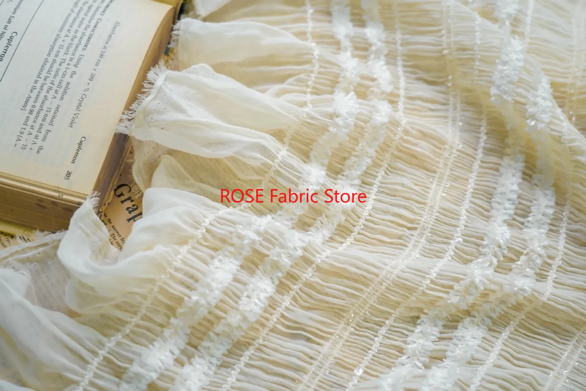 Plisowana elastyczna szyfonowa tkanina w paski z falbanką na bluzkę, wiosenną sukienkę, sukienkę na wakacje, sukienkę do tańca