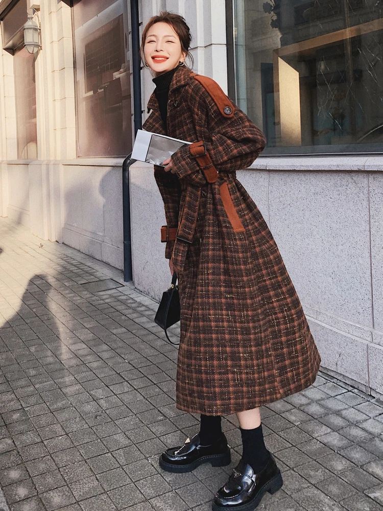 Fashion Women Woolen Plaid Coat Lapel Long Sleeves Belt Loose Single Breasted Pockets Overwear Coats Autumn 2023 New