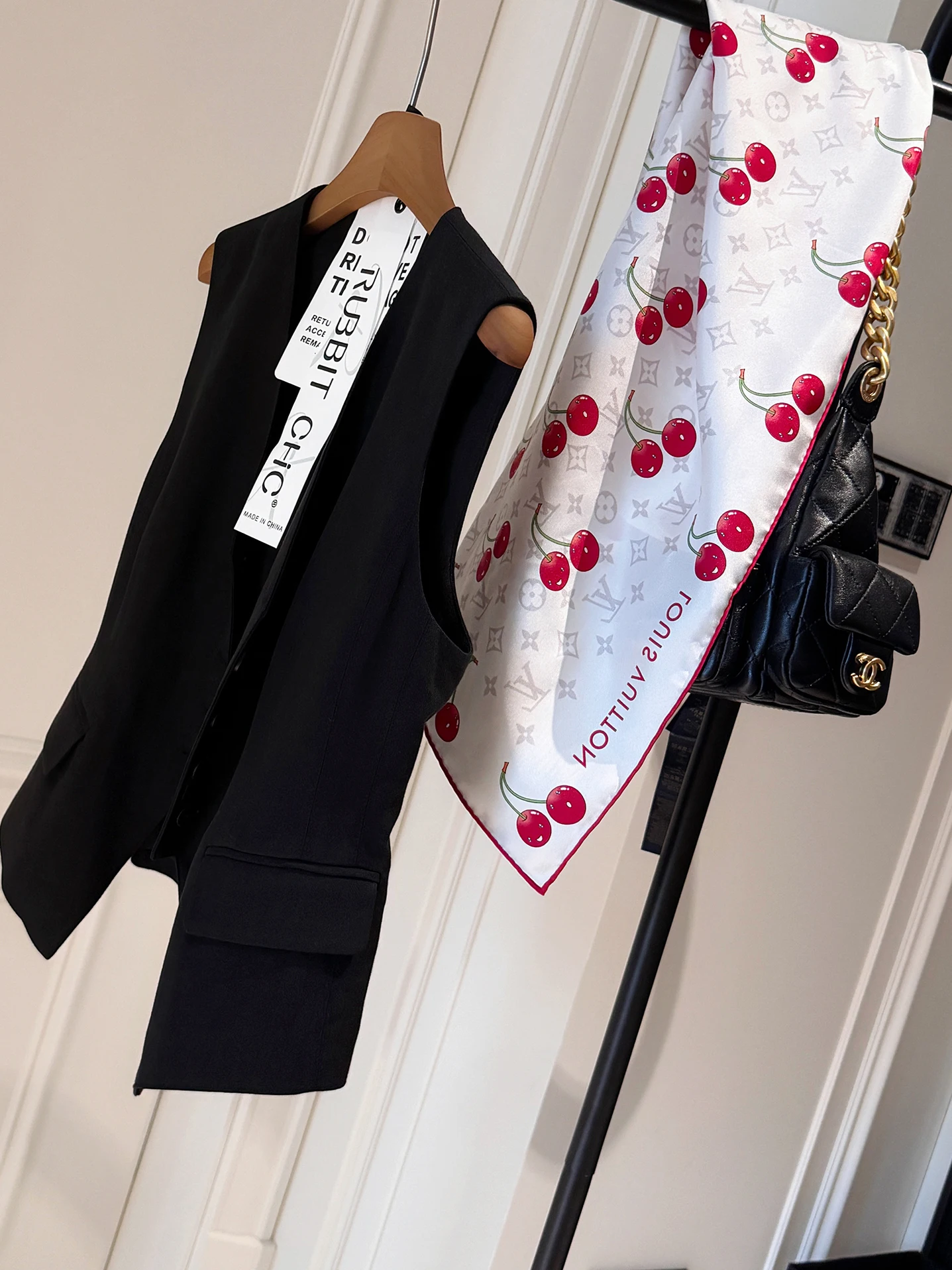 

Женский повседневный льняной жилет Rubbit Chic: немнущийся, мягкий, удобный, приталенный, для офиса, на одной пуговице, стандартный крой